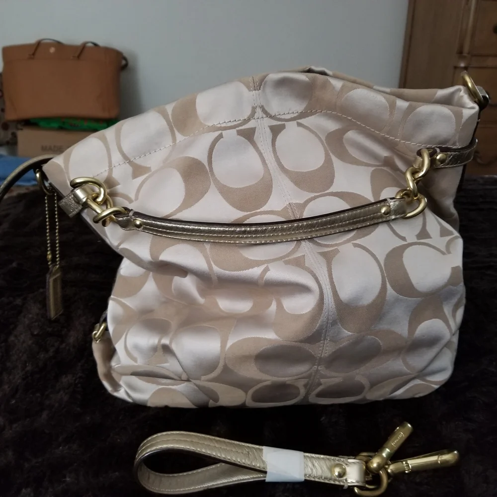 Coach Cream and Gold Signature Shoulder Bag with Slouchy Silhouette - Picture 3 of 11